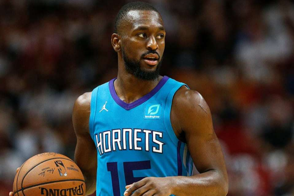 武汉三镇集结日调整名单；志在NBA常规赛名次提升；管理层满意；临场指挥获称赞的简单介绍