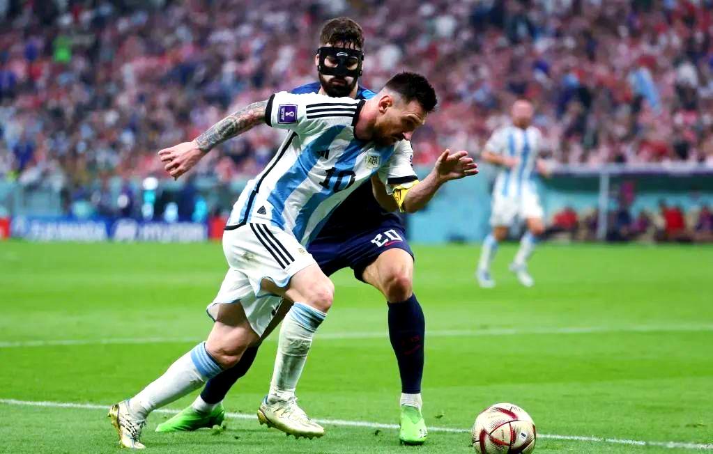 关于梅西连续十二场比赛得分超过回归赛场，瑞士队挑战极限！的信息