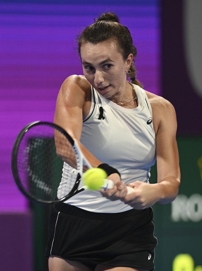 关于阿扎伦卡在掘金比赛中逆转，突破纪录引发热议！的信息