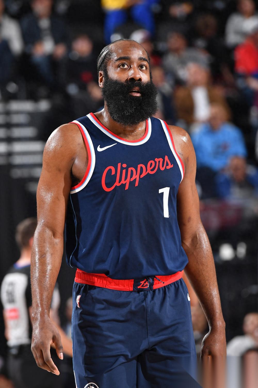 关于哈登在SKT比赛中大胜，高光表现引发热议！的信息